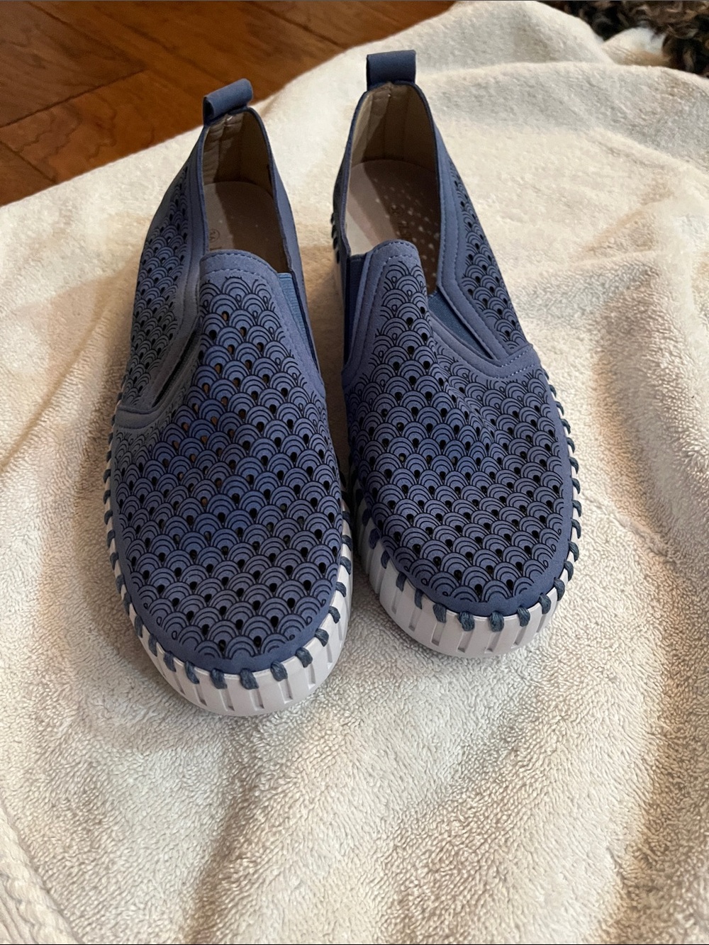 Ilse Jacobsen Navy Perforated Slip-On Flats